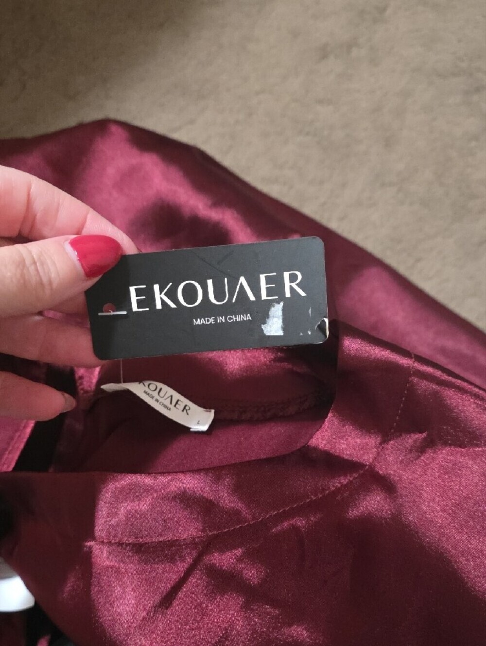 Ekouaer Women's Satin Pajama Set in Burgundy - Picture 9 of 9